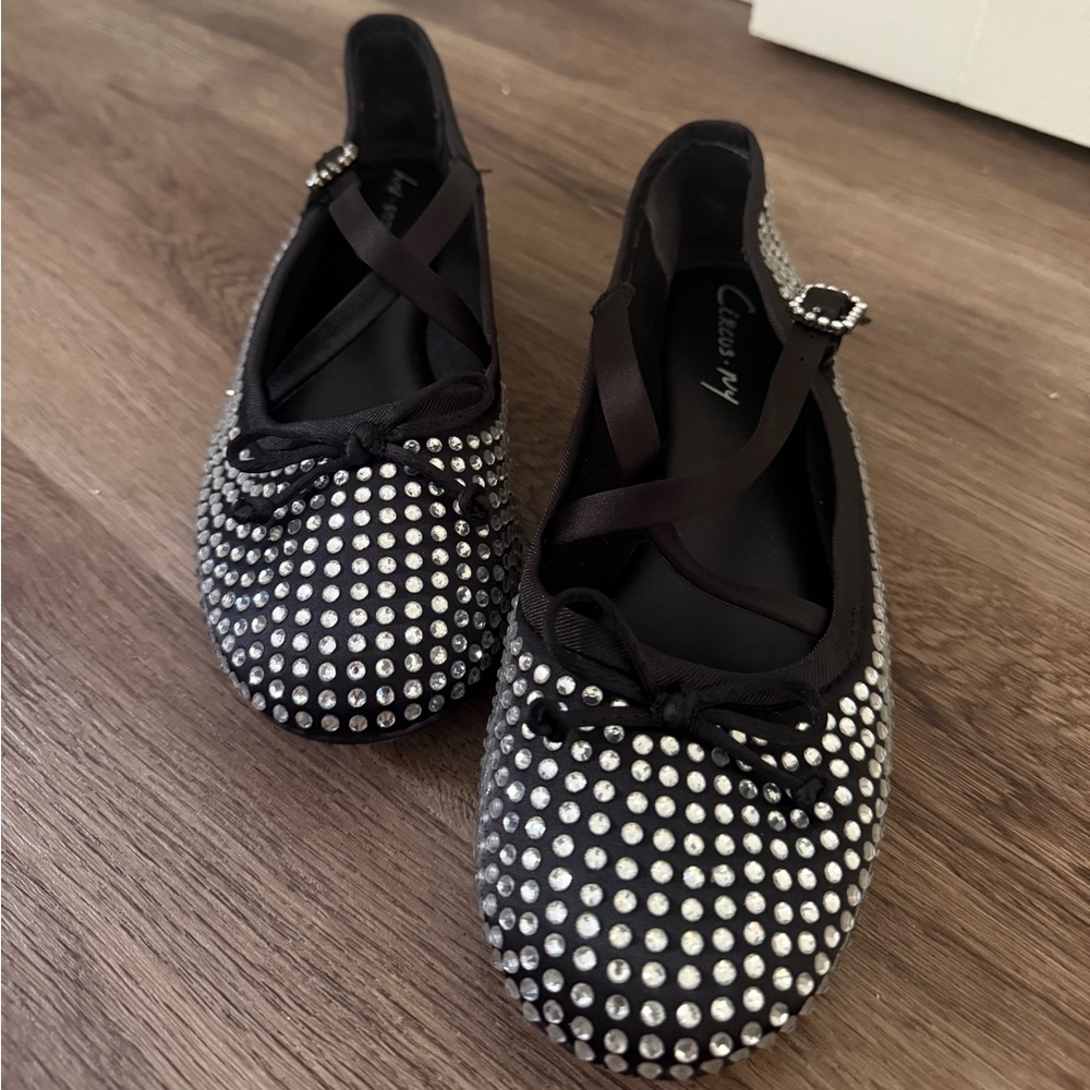 CircusNY by Sam Edelman - Zuri Jewel - Black and Silver